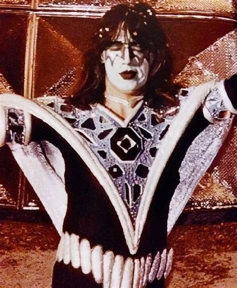 Pin By Lucy Leave On Ace Frehley Ace Frehley Ace Eric Carr