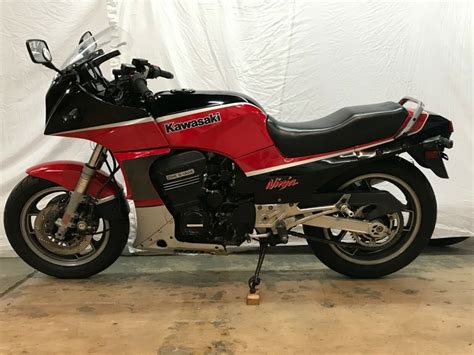 20200525 1985 Kawasaki Gpz900r Ninja Left Rare Sportbikesforsale