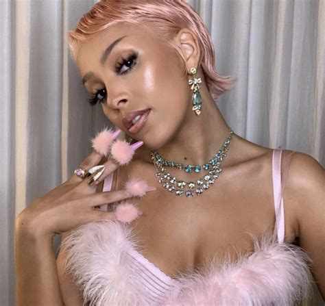 Amala ratna zandile dlamini (born october 21, 1995), known professionally as doja cat, is an american singer, rapper, songwriter, and record producer. Doja Cat Is Leaving TikTok After Sharing She Doesn't Feel ...