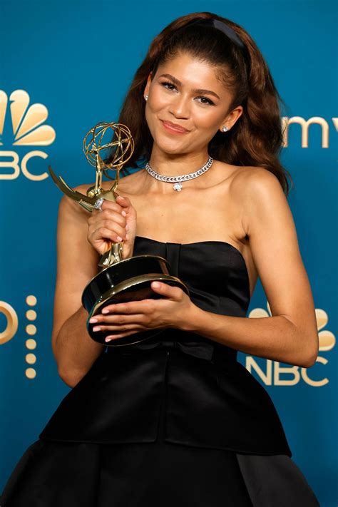 Zendaya 74th Primetime Emmy Awards 4 Satiny