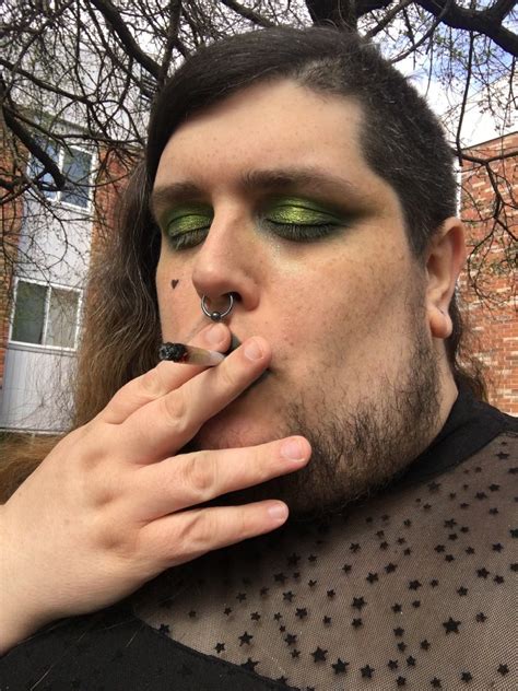 Boarlord 🏳️‍⚧️🔞 On Twitter Rt Fatqueergoblin Dont Gotta Tell This Sleazy Girl Twice~ 💚