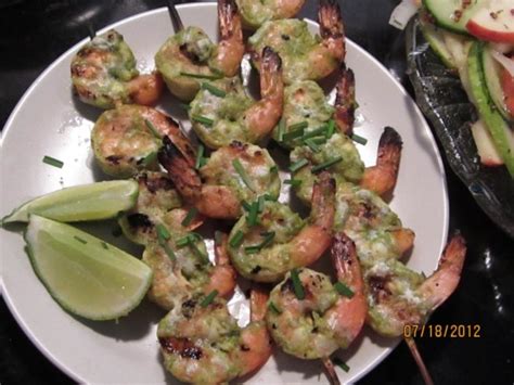 After 10 minutes, fold in the pepper, shrimp, and cilantro leaves. Grilled Shrimp With Lime-Cilantro Marinade Recipe - Genius Kitchen