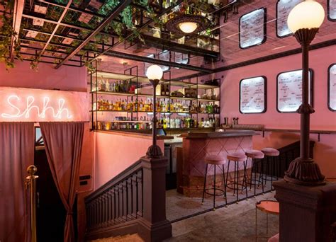10 Amazing Pink Bars And Restaurants Pink Bar Pink Restaurant Pink Room