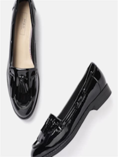 Buy Marks And Spencer Women Black Solid Patent Finish Tasselled Loafers