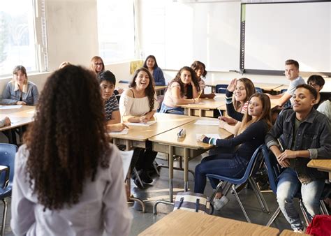 A study abroad tira dúvidas numa feira virtual. O ensino profissional como uma alternativa ao secundário
