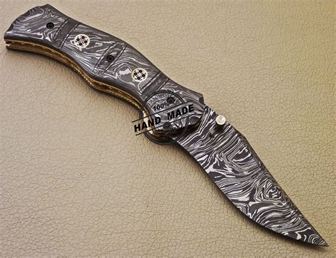 New Full Damascus Folding Knife Custom Handmade Damascus Steel