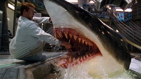 Best aquatic horror movies suggestions: Deep Blue Sea (1999) OST WARPITER Saffron Burrows Samuel L ...