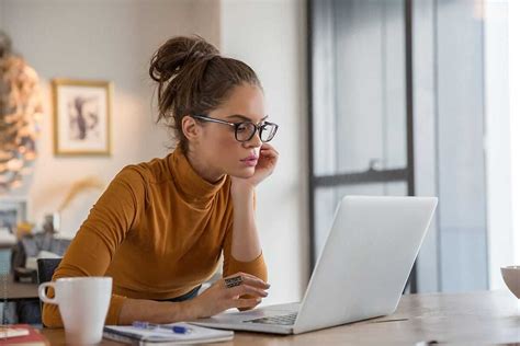 How Female Freelancers Can Avoid Stress And Fatigue At Work Reality Paper
