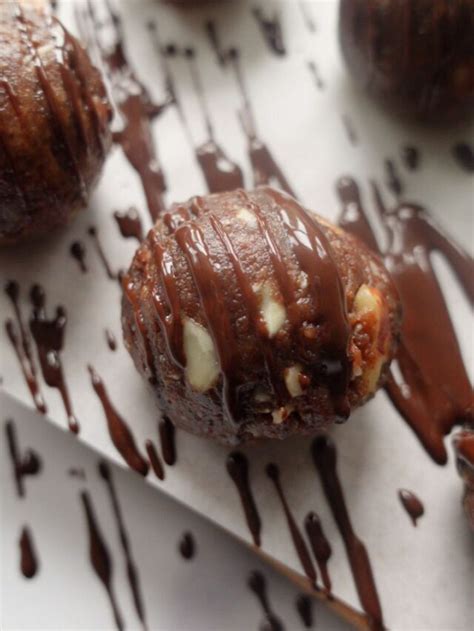 Chocolate Hazelnut Balls Hellofrozenbananas Com