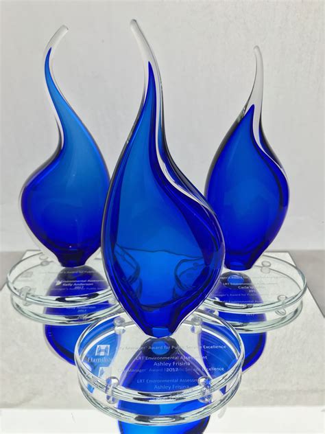 Pin By Paull Rodrigue Glass Blowing On Blown Glass Awards Trophies And Corporate Work Glass