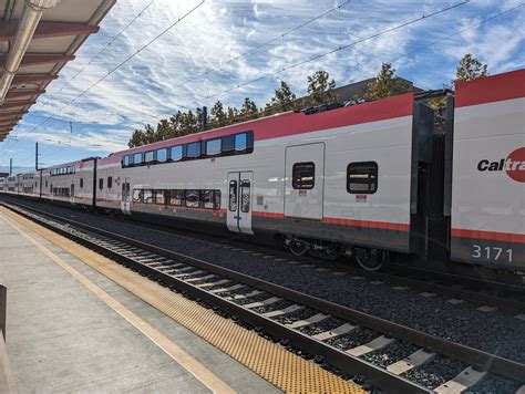 New electric Caltrain carriages spotted at Diradon : r/SanJose