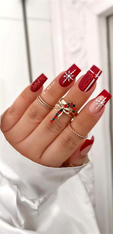 50 Festive Holiday Nail Designs And Ideas Mixed Red Christmas Nails