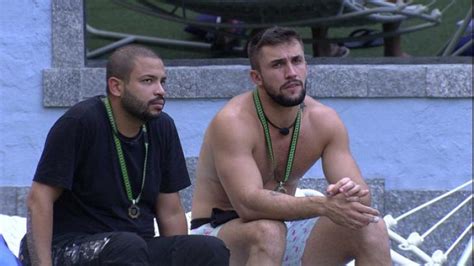 Arthur picoli conversou com gilberto nogueira sobre sua relação com carla diaz no bbb21. BBB21: Arthur está preocupado sobre futuro do colocar da ...