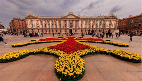 Toulouse un jardin éphémère place du Capitole