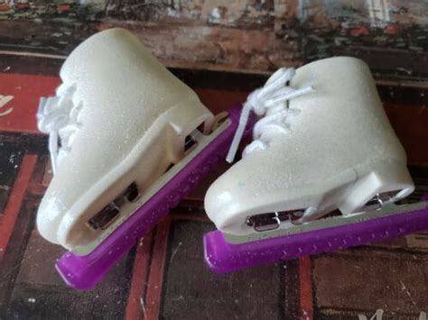 American Girl Figure Skating Sparkly Glitter Ice Skates Ebay