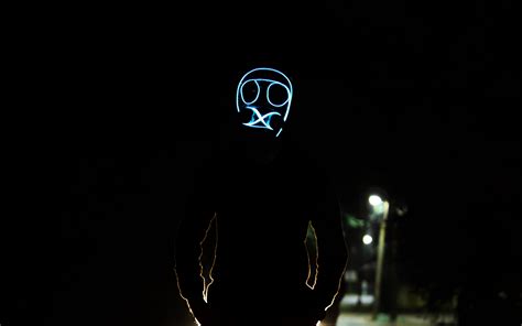 Download Wallpaper 3840x2400 Mask Glow Dark Anonymous Night 4k