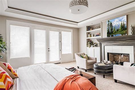 I know a hot mess! 56 Magnificent Master Bedroom Sitting Area Ideas - The ...