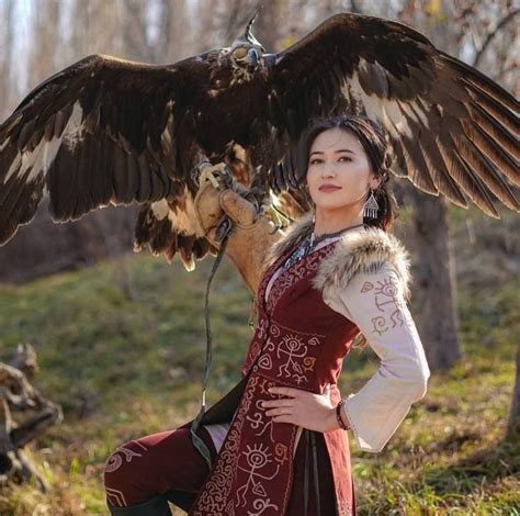 Кыргызка savaşçı kadın kızlar portre