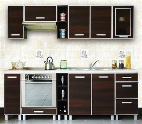 Mueble de cocina a medida lacado, ideal para adaptase a espacios elegantes. Medida de muebles de cocina