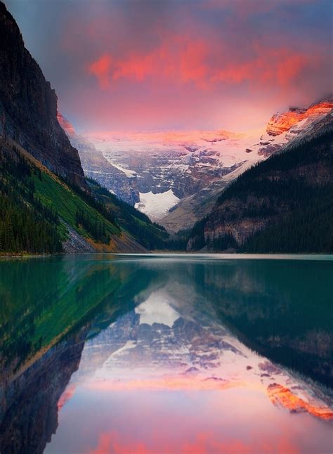 The Always Beautiful Lake Louise Situated In The Banff