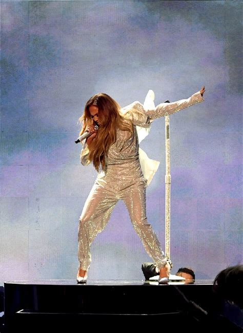 Jennifer Lopez 2018 American Music Awards Performance Video Popsugar Entertainment Photo 3
