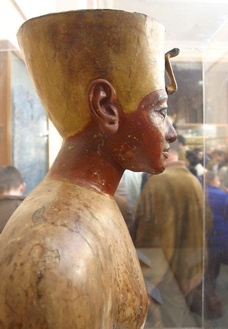 Statues Of Tutankhamun Tutankhamun Modern Egypt Egypt History