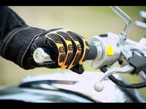 Motorcycle Basics: Controlling the Throttle - YouTube