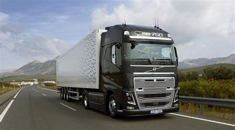 This is a long haul icon. Volvo FH - features, overview of all generations, photos ...