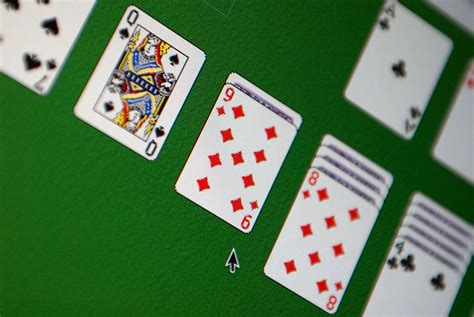 Solitaire Is Back On Windows 10 But Microsoft Wants You To Pay To Play