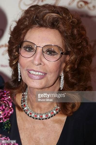 Sophia Loren Poses At An Evening With Sophia Loren At The St News