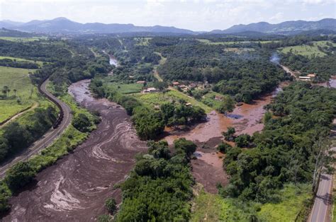 Dam With Mine Waste Collapses In Brazil 7 Dead 200 Missing The