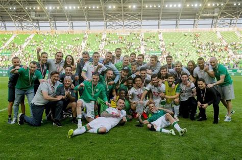 Ferencvárosi torna club, known as ferencváros (hungarian: Pin by Balogh József on FERENCVÁROSI TORNA CLUB(F.T.C.)E.E ...