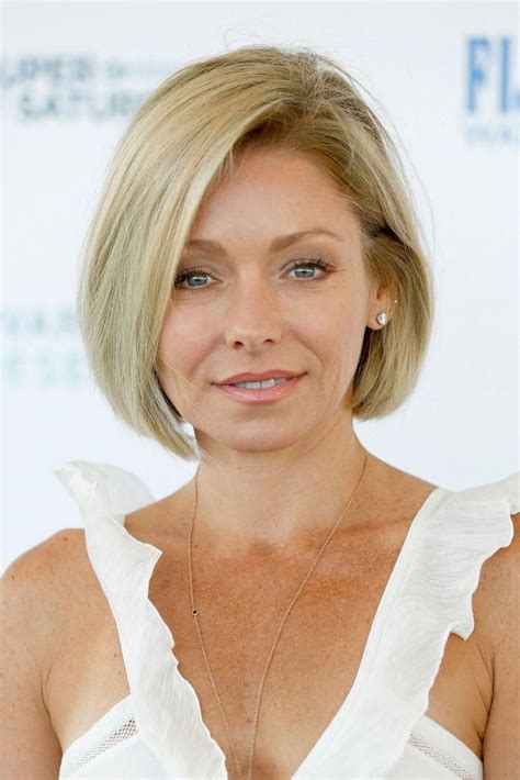 Top 22 Celebrities Short Hairstyles For Older Woman Womens Hairstyles