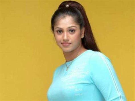 Vairam Actress Radha Files Complaint On Threatening Call Tamil Movie