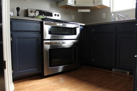 Sam miles, tony mckee, imogen willcocks. Navy Painted Base Cabinets | Painted kitchen cabinets ...