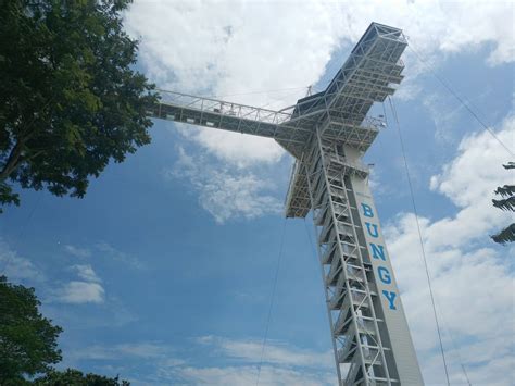 Visit aj hackett skybridge, a singapore favorite, in sentosa. Sentosa Vertical Skywalk Singapore - Discount Ticket Price ...