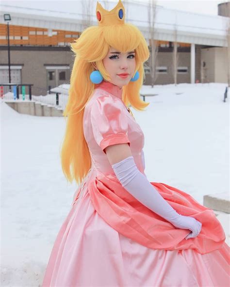 Hannah Zuki 🌸 On Instagram “happy Mario Day ♡” Peach Cosplay Princess Peach Cosplay