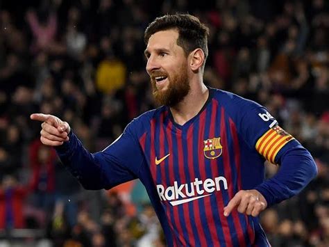 Lionel messi is an argentine professional footballer and his current net worth is $300 million. Lionel Messi Net worth 2020 - FutballNews.com