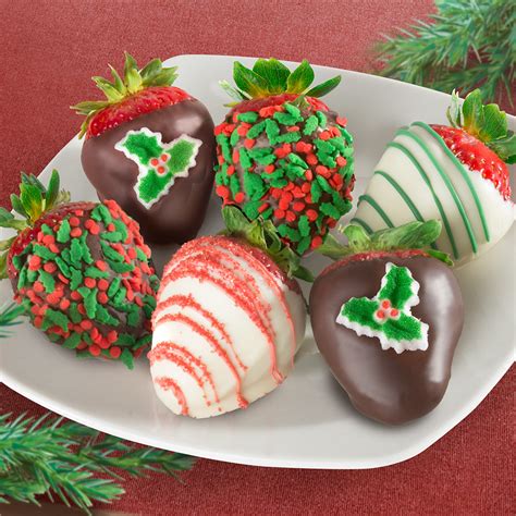 Holly Jolly Christmas Chocolate Covered Strawberries 6 Berries