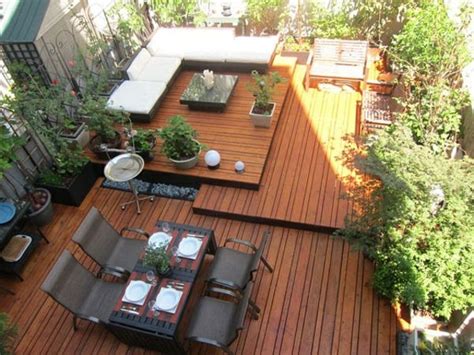 Darunter die passende dachbepflanzung, angesagte gartenmöbel und beleuchtungsideen. Dachterrasse gestalten - Ihre grüne Oase im Außenbereich ...
