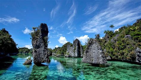 A twitter portal to connect all indonesians together. A Spectacular View in Yapap, Misool Island, Raja Ampat Regency