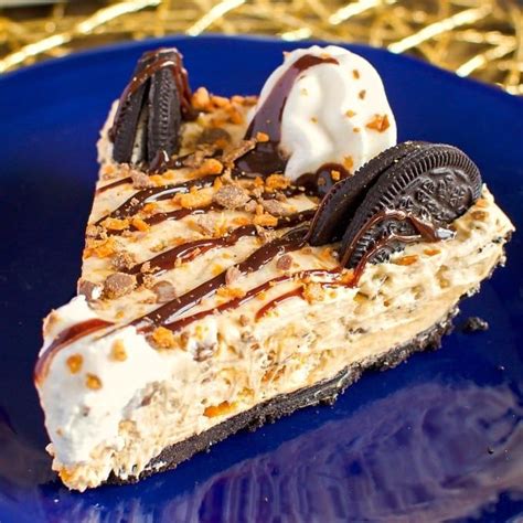 No Bake Butterfinger Cheesecake Pie With An Oreo Crust Is Out Of This