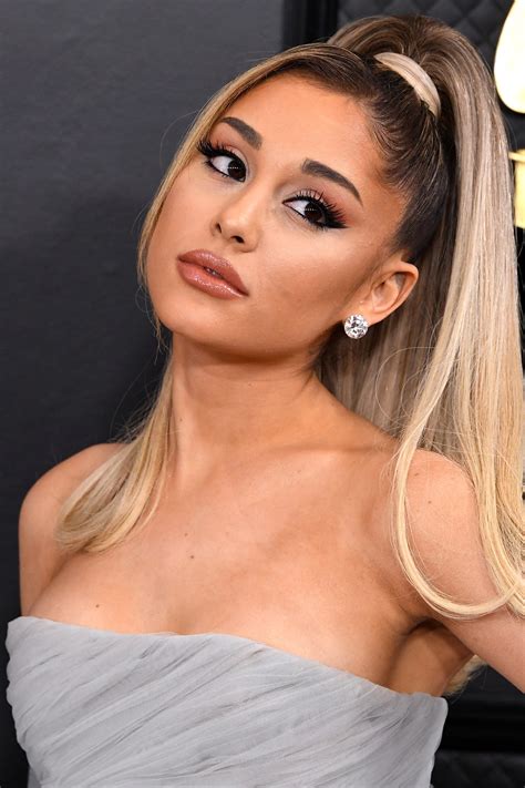 Ariana Grande Su Vida Su Inicio En La Música Y Carrera Filantrópica Vogue