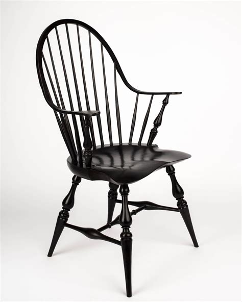 The lastest styles to love. Buy Hand Crafted Continuous Arm Windsor Chair, made to ...