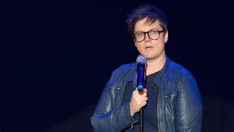 Hannah Gadsbys Netflix Special Nanette Is Unlike Any Comedy Youve
