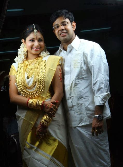Mallu Tv Anchor Veena Nair Wedding Photos ~ Actress Rare Photo Gallery
