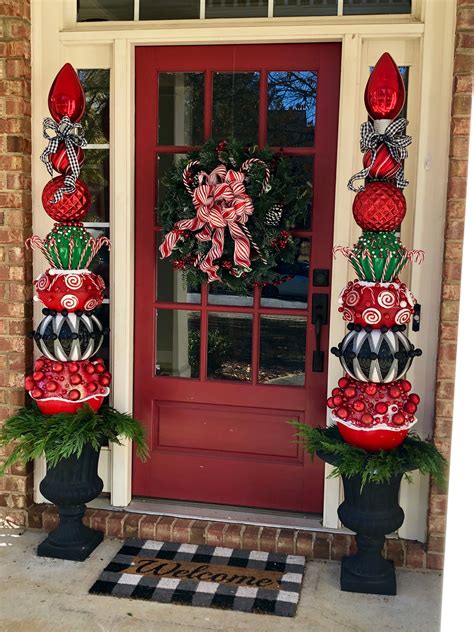 Easy Diy Christmas Ornament Topiary For Front Door Artofit