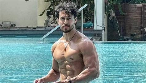 Tiger Shroff Flaunts Six Pack Abs In Shirtless Pool Pic Check It Out