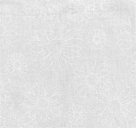 High Resolution White Fabric With White Floral Daisy Pattern — Stock