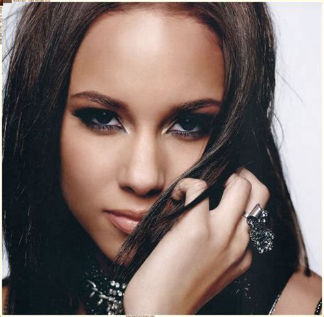 Alicia Augello Cook Known Professionally As Alicia Keys An American R